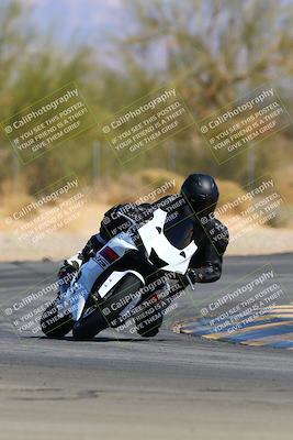 media/Mar-12-2022-SoCal Trackdays (Sat) [[152081554b]]/Turn 2 (1145am)/